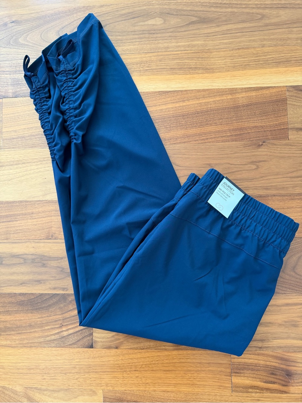 NWT CALIA by Carrie Underwood Women’s Ruched Ankle Jogger Pants Ocean Blue Sz M